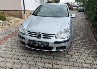 Volkswagen Golf 1,4i 1 Majitel , nové rozvody benzín manuál