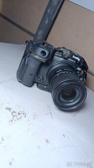 Canon R7 18-150mm a 18-50mm