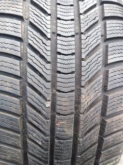 235/45 R18 98 V WinterContact 780