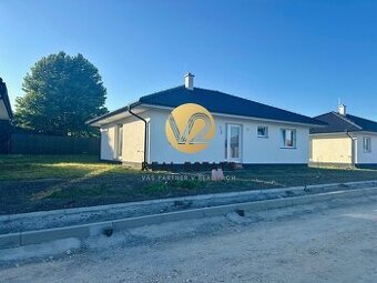 REZERVOVANÉ Na Predaj 4 izbová NOVOSTAVBA pri Nitre - 1