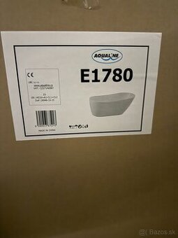 Voľne stojaca akrylátová vaňa