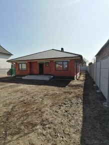 ZNÍŽENÁ CENA Rodinný dom - holodom - Šurany (Argentína) - 1