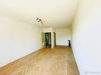 Na Predaj slnečný 2,5-izbový byt Prievidza 55 m²