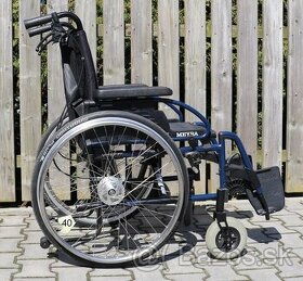 040-Mechanický invalidný vozík Meyra.