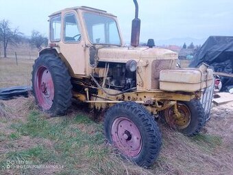 Traktor belarus