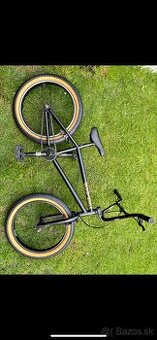 BMX Kink Curb matte black