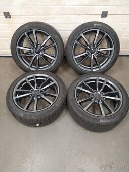 Alu 5 x 112 R 18 + letné 235/45 R18.