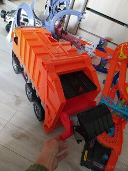 Smetiarske auto