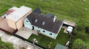 Ponúkame na predaj čiastočne zariadený 7 izbový dom, Bratisl