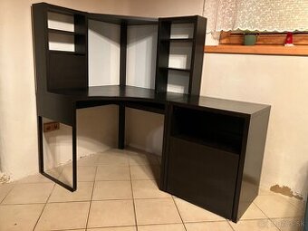 Ikea rohovy kancelarsky stolik