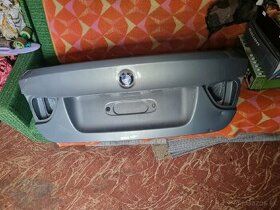 BMW E90 lci kufor.