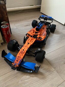 Stavebnica 42141 McLaren F1