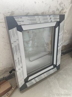 Plastove okno Salamander blue evolution 82 antracit