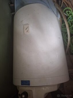 Nástenný plynový ohrievač vody - 1