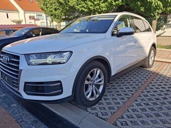 Audi Q7 3.0 TDI 7miestne