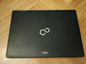 Fujitsu S752 - Intel i5, RAM 8GB