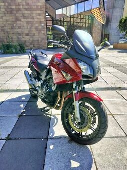 Honda CBF600 v peknom stave