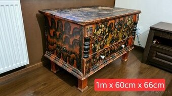 125 ročná Starožitná maľovaná truhlica