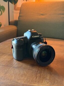 Canon EOS 5D Mark IV