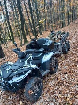 Štvorkolka s prívesným vozíkom