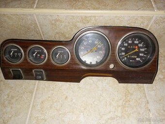 LADA-ZIGILI PRISTROJ.PANEL,BUDIKY