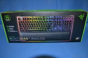 Predám hernú mechanickú klávesnicu Razer Huntsman V2 Analog