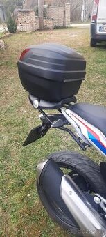 Predám na BMW G310R nosič kufra zn : GIVI
