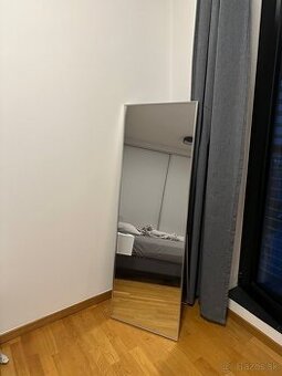Zrkadlo stojacie Chicago 50x150 cm strieborné