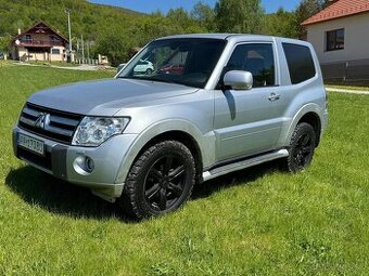 Mitsubishi Pajero IV 3.2 DiD 147kw 2 miestne