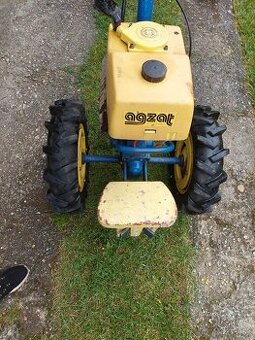 Malotraktor Agzat