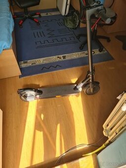 Elektrická kolobežka scooter one 2020