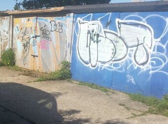 Garáž na Smikovej ul. BA III na predaj