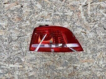 Zadné pravé svetlo na Volkswagen Passat B7