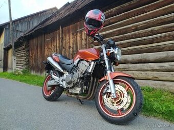 Honda CB900F Hornet