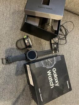 Samsung Galaxy Watch 42mm orig balenie skoro nove