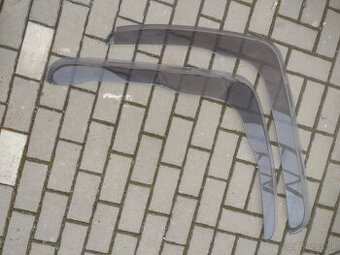 Mercedes vetrolam deflektor okien
