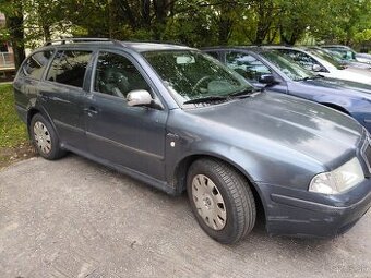 Škoda Octavia Combi 1U na náhradné diely