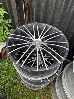 Predam disky Bmw R18