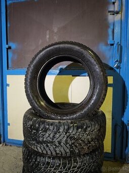 Zimné pneu Nokian Hakkapeliitta 10 SUV 235/60 R18 s hrotmi