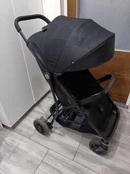 Športový kočík Graco Breaze