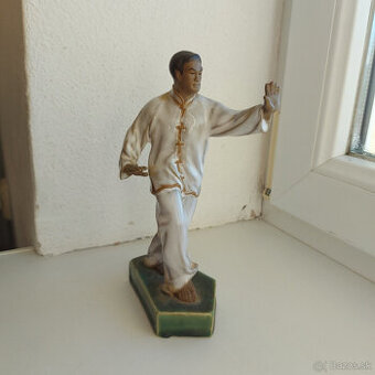 Predám sošku bojovníka a vtáčika