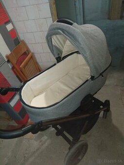 Predam náš zachovalí kočík Invictus V-plus. Je to trojkombi