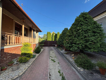 IBA U NÁS  Ponúkame NA PREDAJ rodinný dom v Kolárove