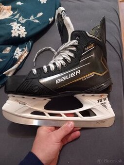 Predám nové korcule bauer m40