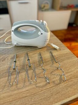 Hyundai ponorný mixér (HM706)