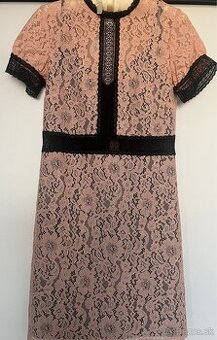 Čipkované šaty 36