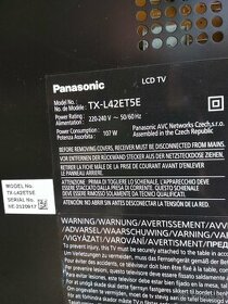 Rozpredam TV Panasonic TX-L42ET5E