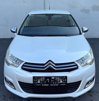 Citroen C4 rok 2012 hatchback biela farba