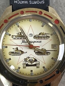 Ručné mechanické hodinky Vostok,Komandirskie ciferník Tanky