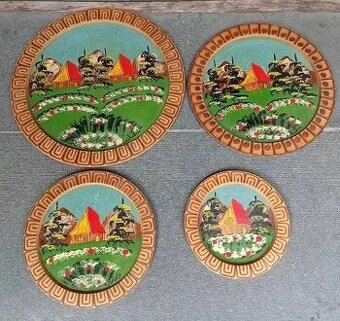 4 retro drevené taniere